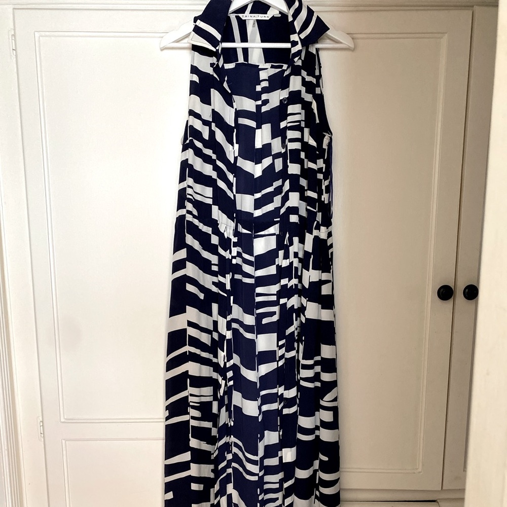 Rare Trina Turk 100% Silk Button down Maxi Dress